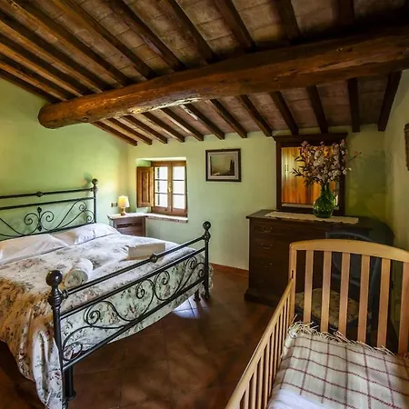Podere Il Colle بيت للعطل *