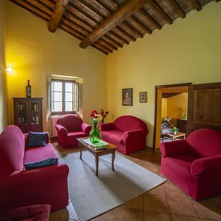 Podere Il Colle بيت للعطل